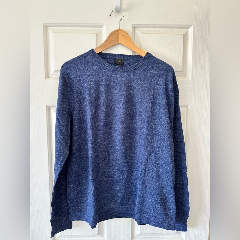 J. Crew Men’s Light Weight Crewneck Sweater - in size large